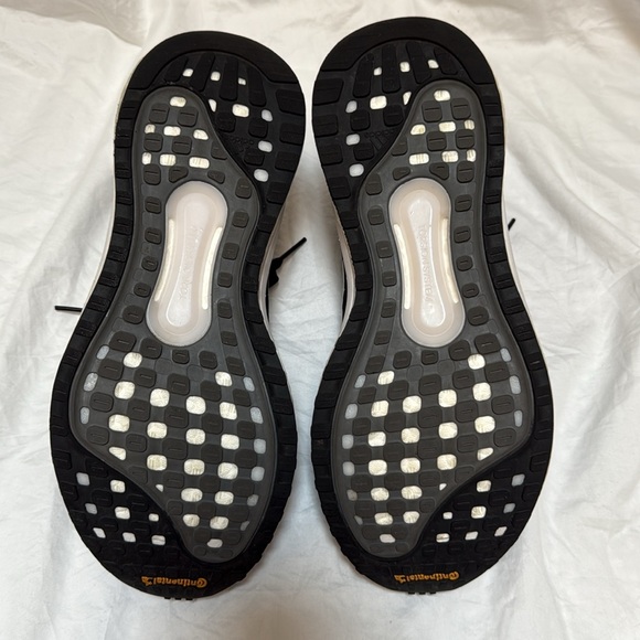 Women’s Adidas Black and White Sneakers Solar Glide ST. Size 9.5 - Picture 4 of 13